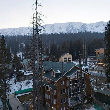 Hotel Pine Spring Gulmarg Exterior foto