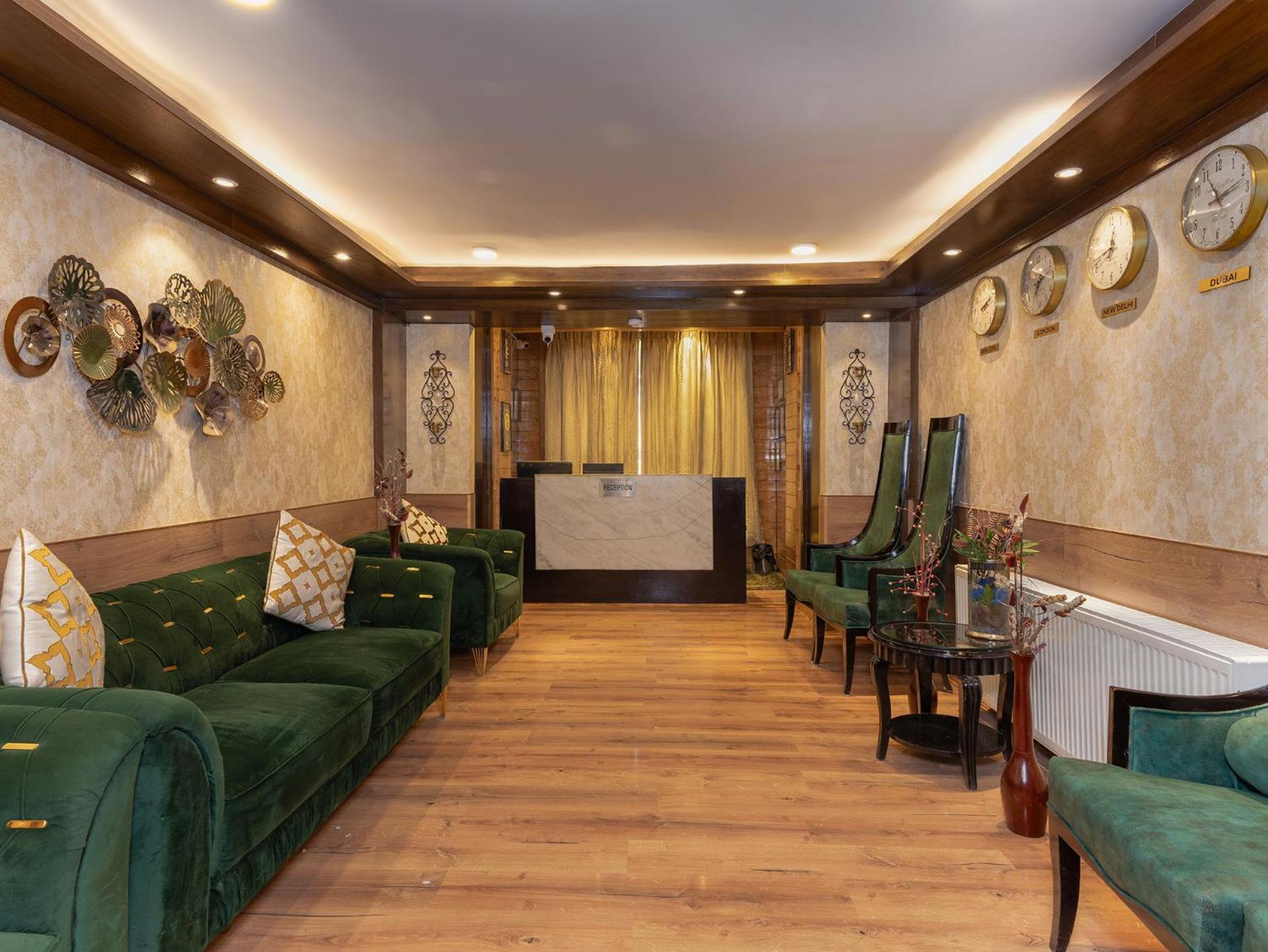 Hotel Pine Spring Gulmarg Exterior foto